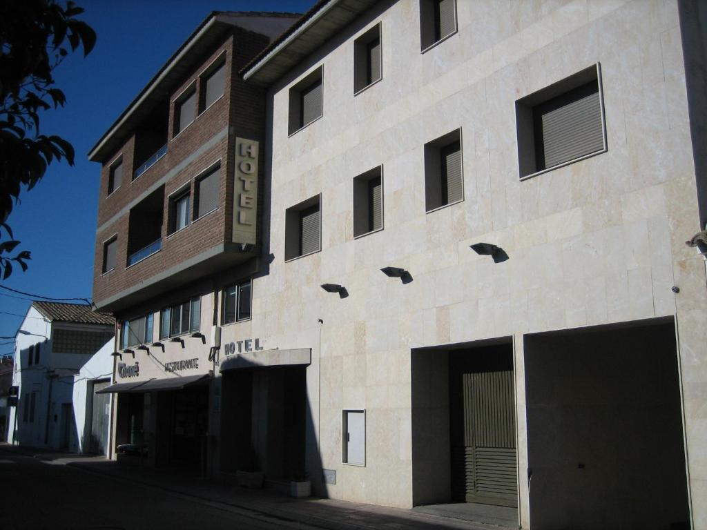 Hotel Chané La Puebla De Alfinden Exterior foto