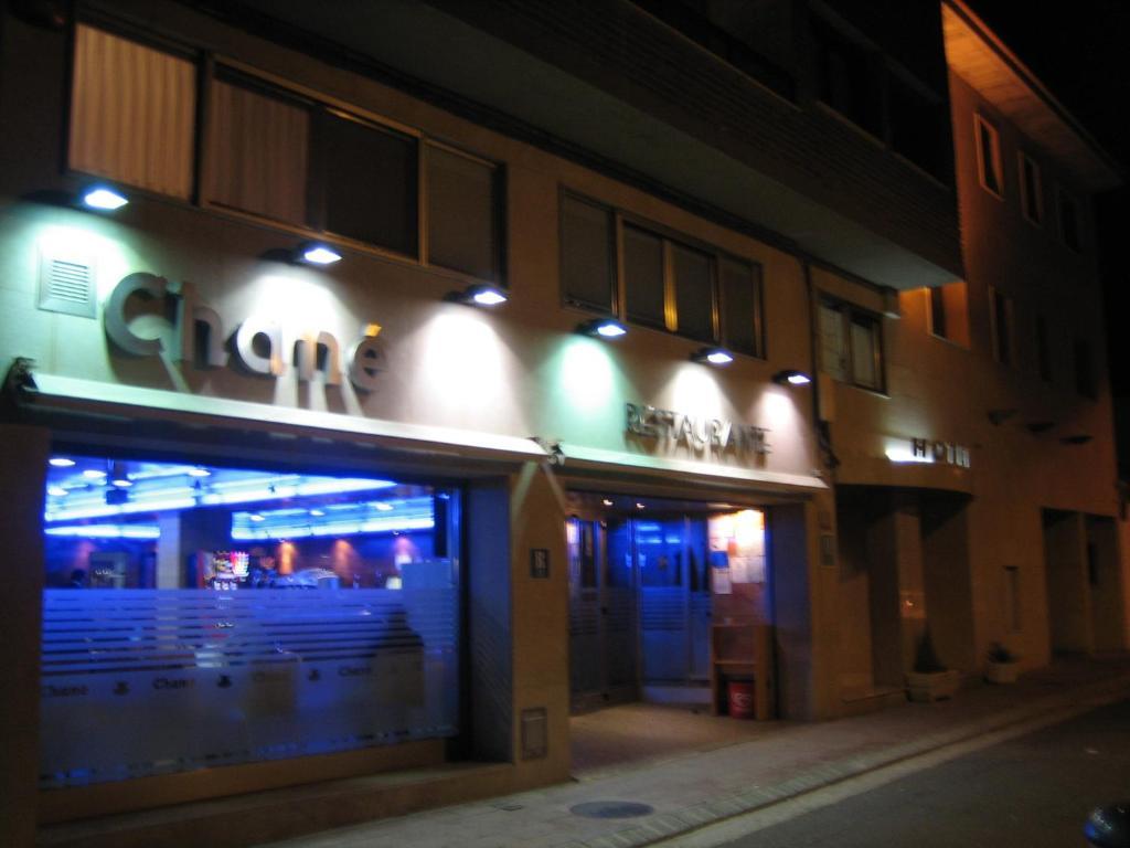 Hotel Chané La Puebla De Alfinden Exterior foto